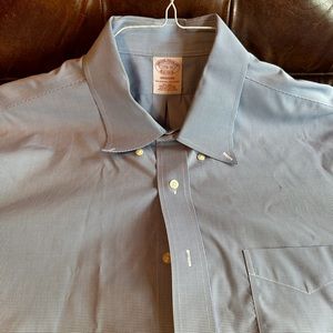 Brooks Brothers Men’s Button-Down Dress Shirt, Madison Fit, 17.5 x 35